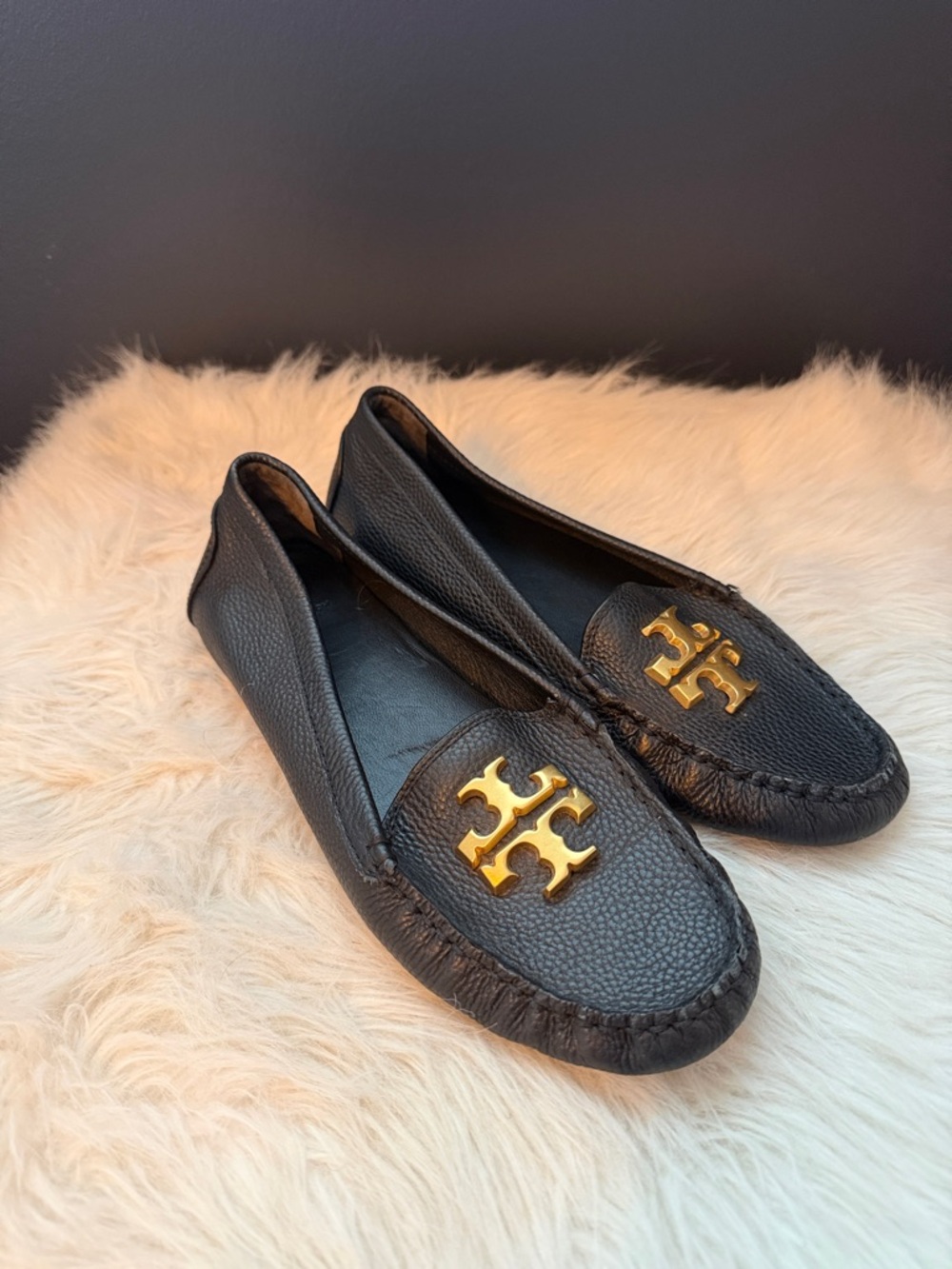 Tory Burch Everly Driver Super Storm Embossed Pebbled Cow Black Size 8